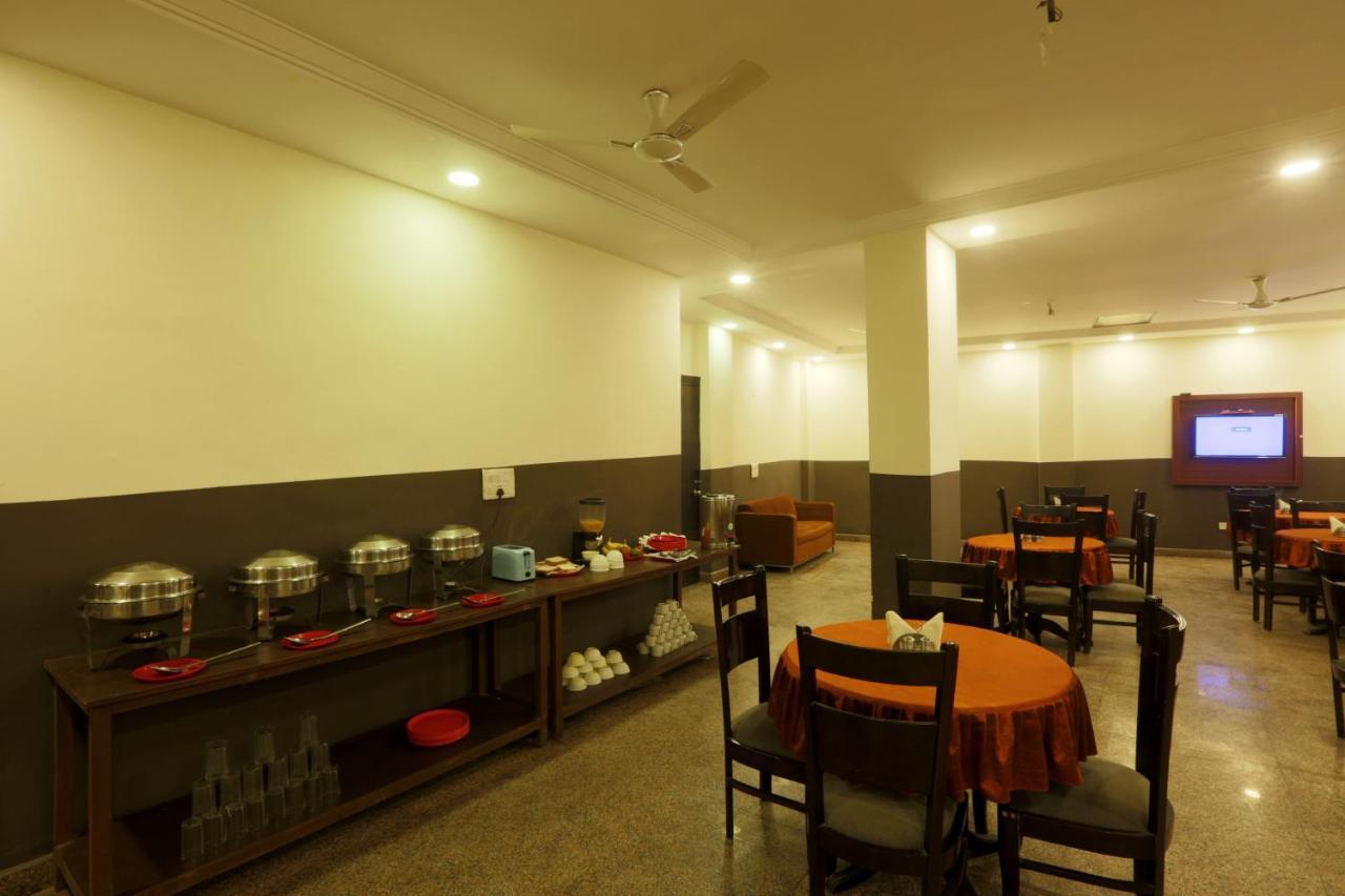 Hotel Square Stay Νέο Δελχί Εξωτερικό φωτογραφία